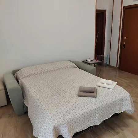 Loft Tranquillo E Comodo, Vicino Metro E Vaticano Rom
